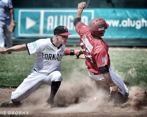 Starke Reds starten mit zwei Siegen in die Baseball Bundesliga Saison