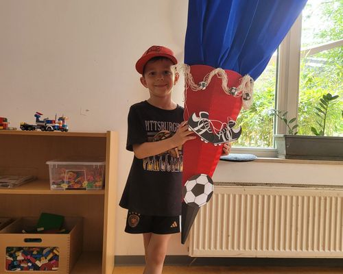 Unsere Vorschüler basteln Ihre Schultüten 