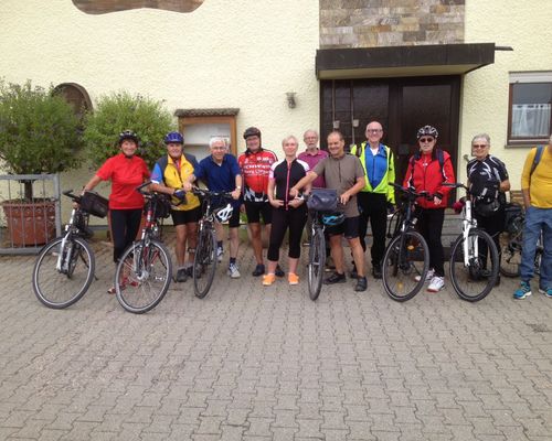 TVC Ski mit dem Fahrrad auf Tour